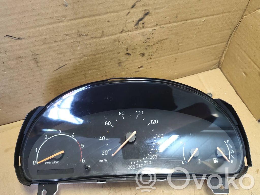 Saab 9-5 Speedometer (instrument cluster) 