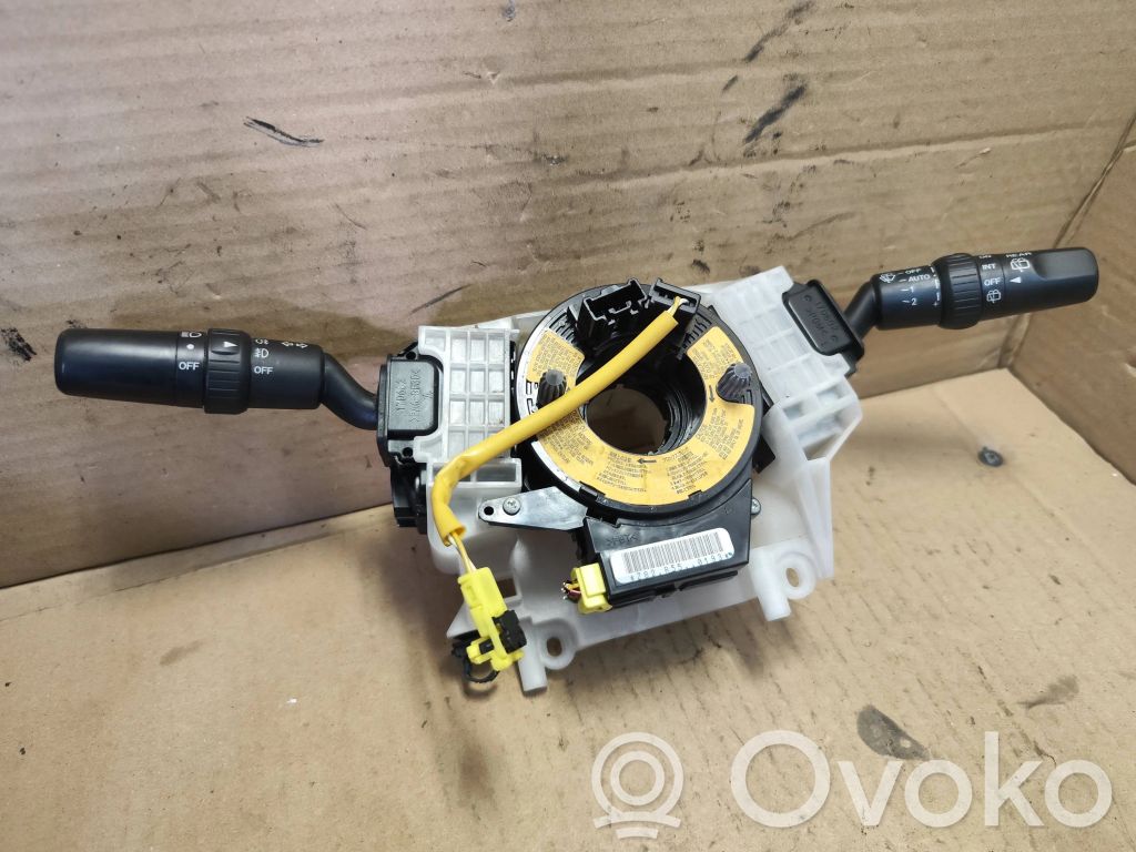 Mazda 5 Wiper turn signal indicator stalk/switch 