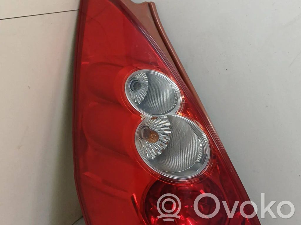Mazda 5 Rear/tail lights 