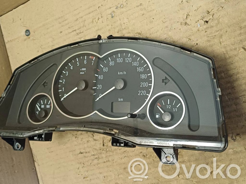 Opel Meriva A Speedometer (instrument cluster) 