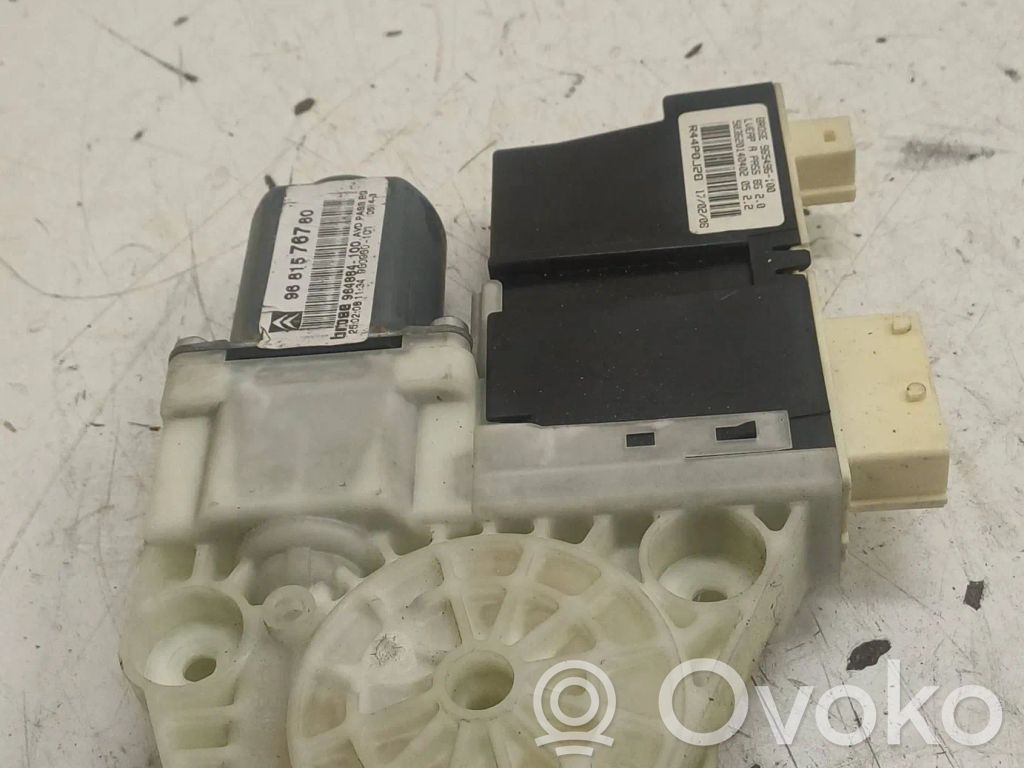 Citroen C4 I Front door window regulator with motor 