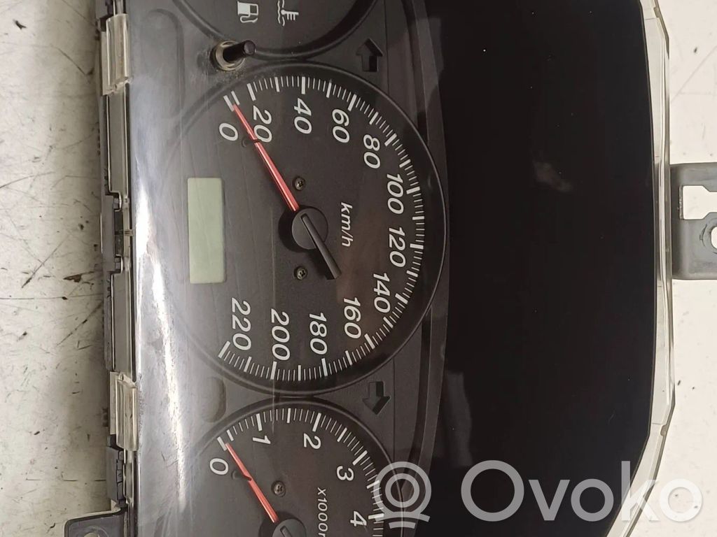 Mazda Premacy Speedometer (instrument cluster) 