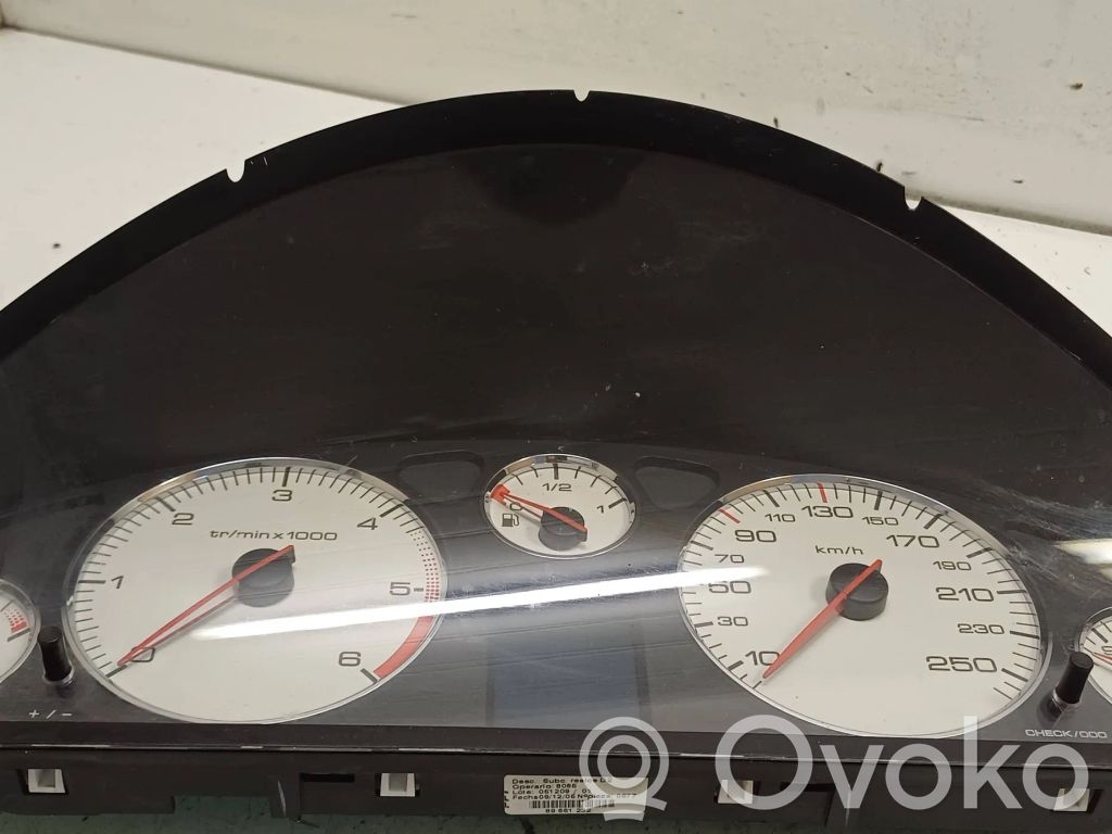 Peugeot 407 Speedometer (instrument cluster) 