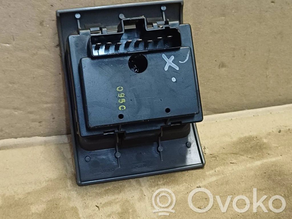 Chrysler PT Cruiser Electric window control switch 