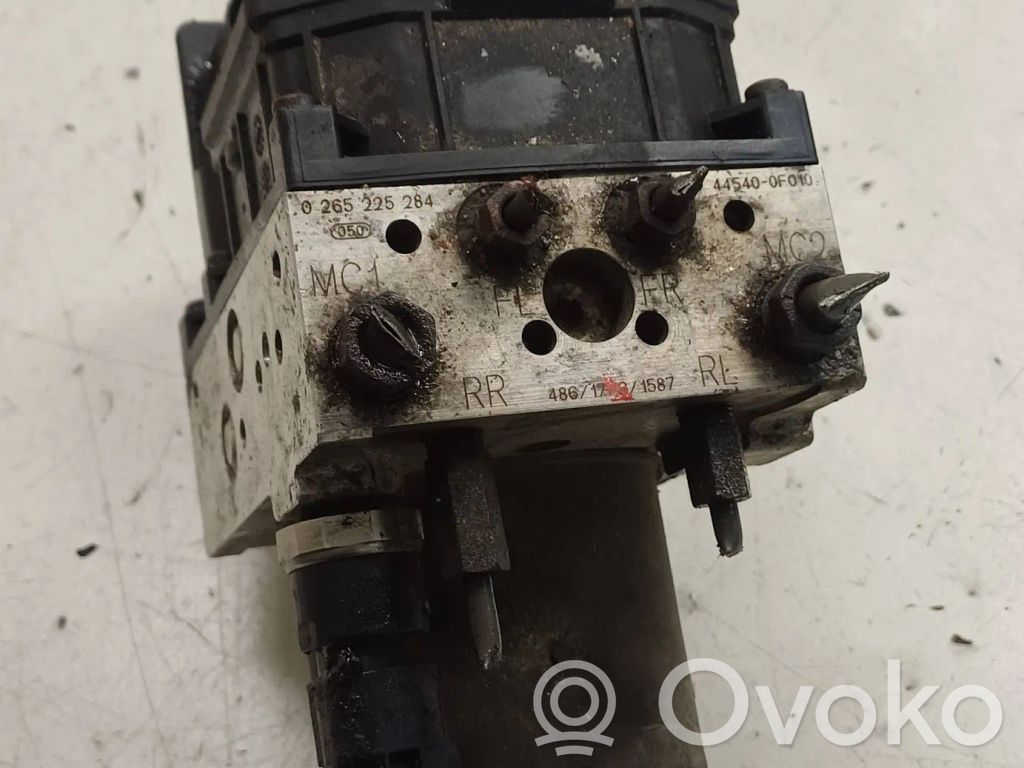 Toyota Corolla Verso E121 ABS bloks 