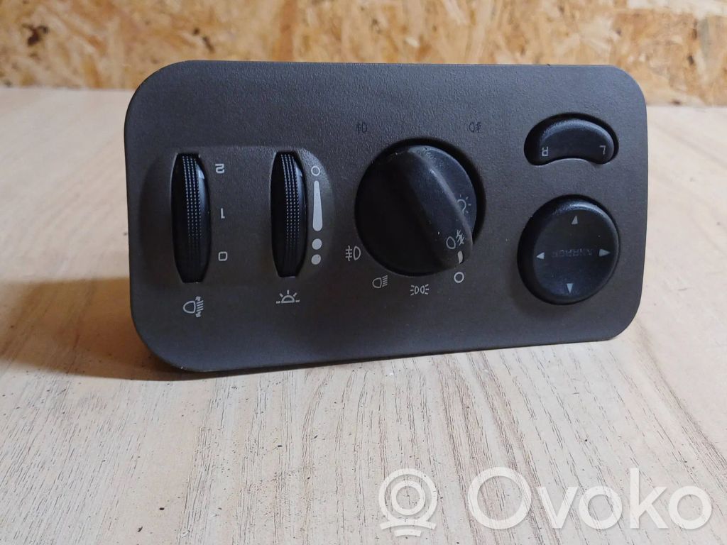 Chrysler Voyager Light switch 