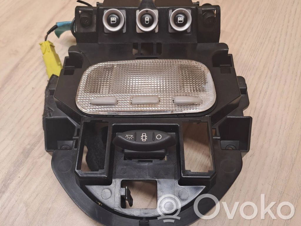 Peugeot 807 Illuminazione sedili anteriori 