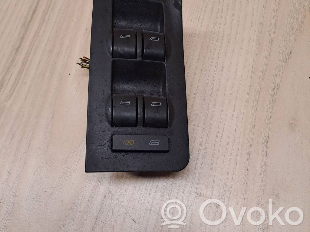 Audi A6 S6 C5 4B Electric window control switch 