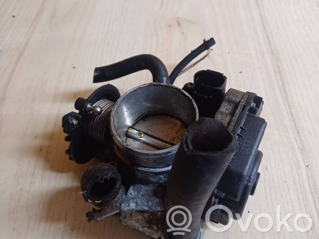 Audi A4 S4 B5 8D Válvula de mariposa 