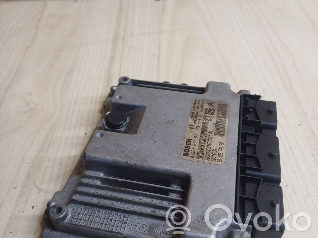 Citroen C3 Picasso Engine control unit/module 