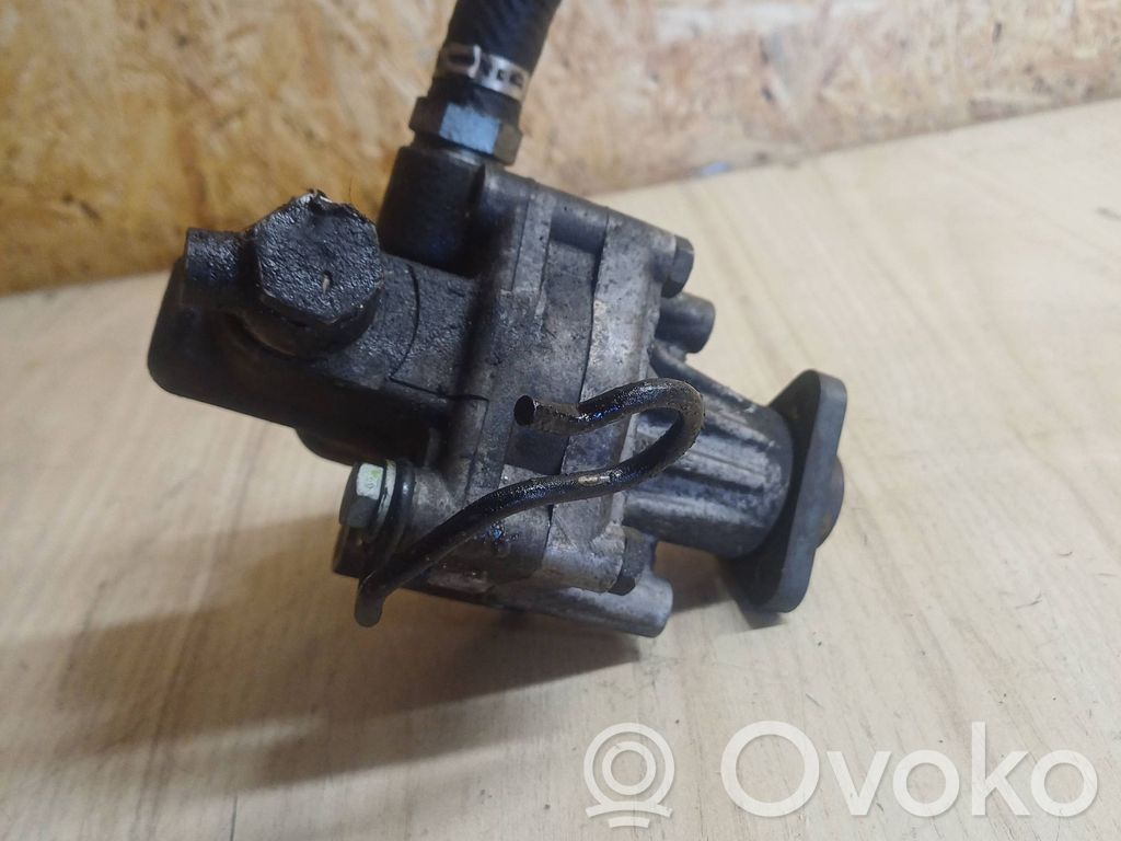 Audi A4 S4 B5 8D Ohjaustehostimen pumppu 