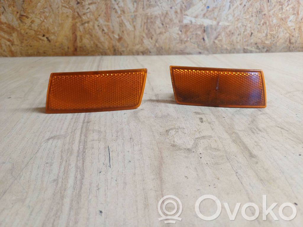 Front indicator light   E110215