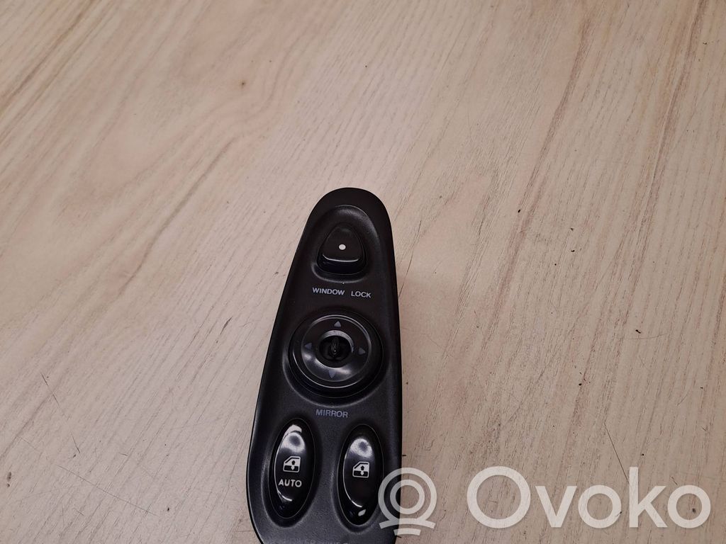Hyundai Coupe Electric window control switch 