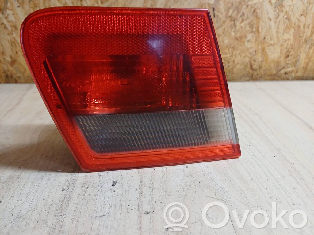 Tailgate rear/tail lights   28680,63218368759