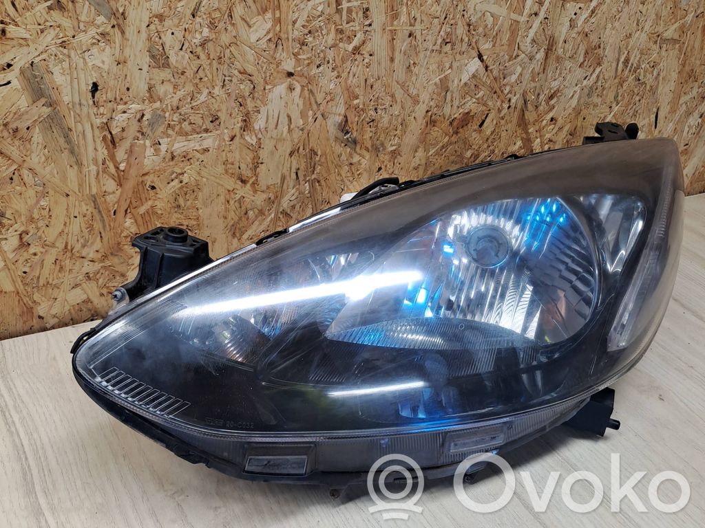 Mazda 2 Передняя фара 