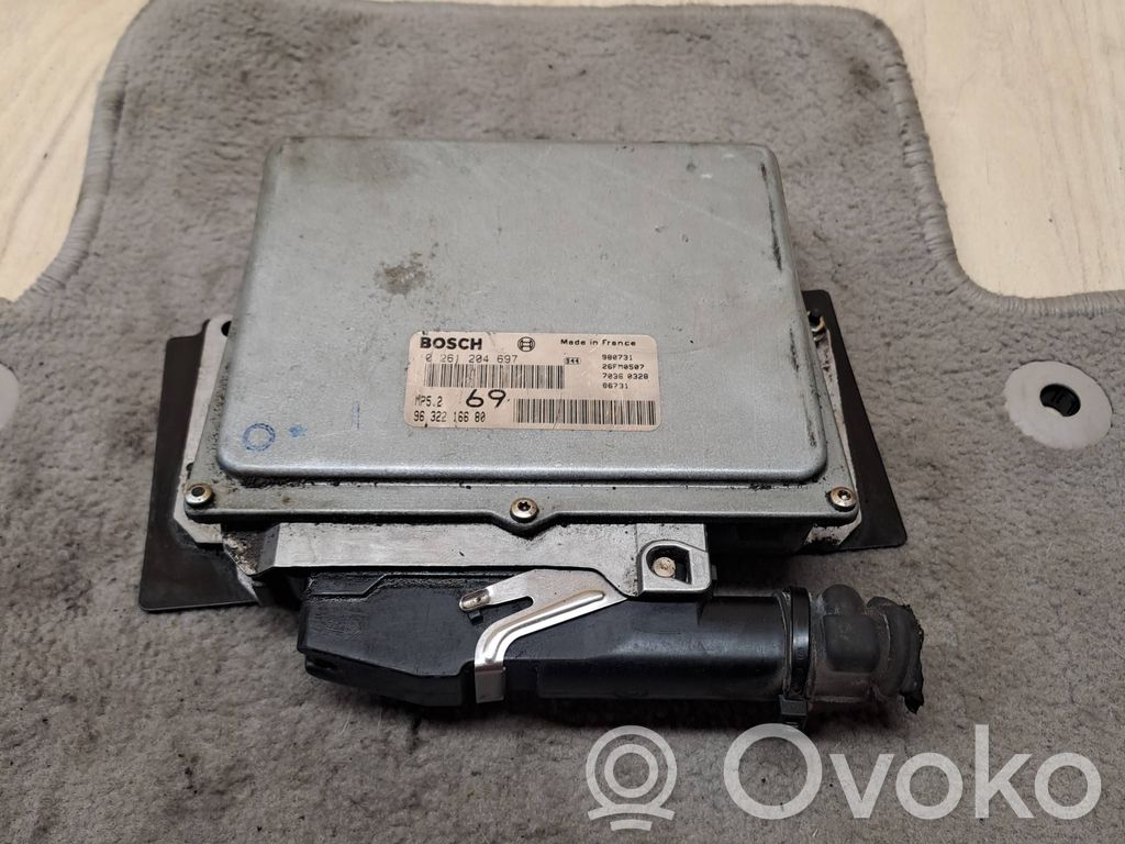 Peugeot 406 Engine control unit/module 