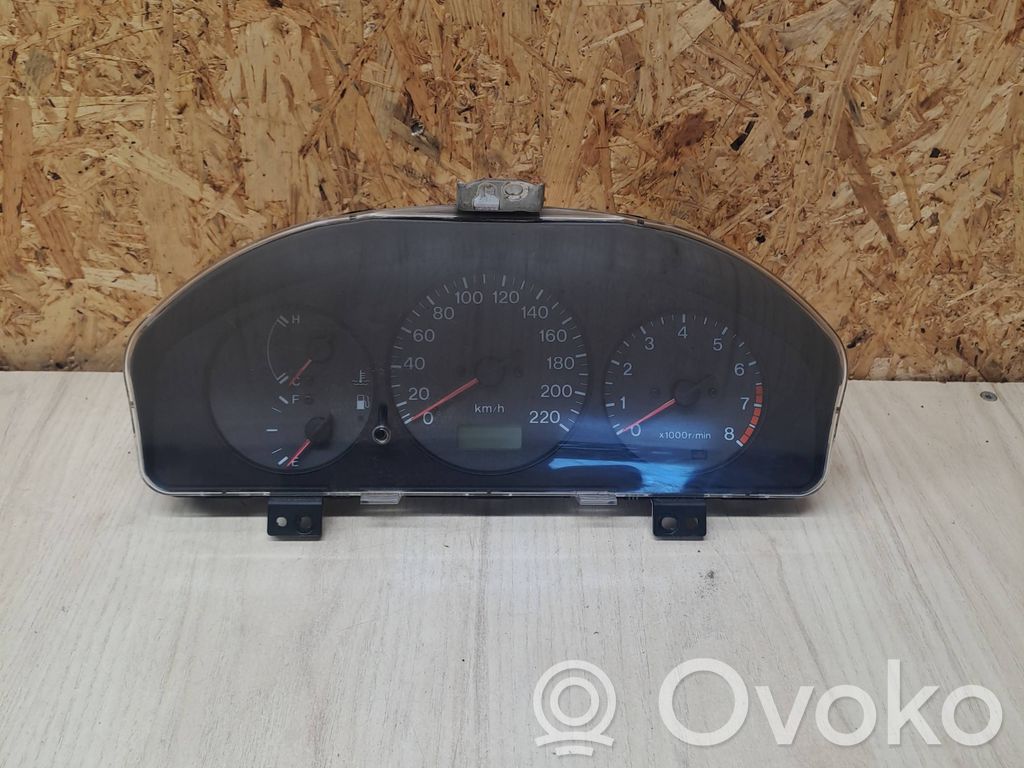 Mazda 323 F Speedometer (instrument cluster) 