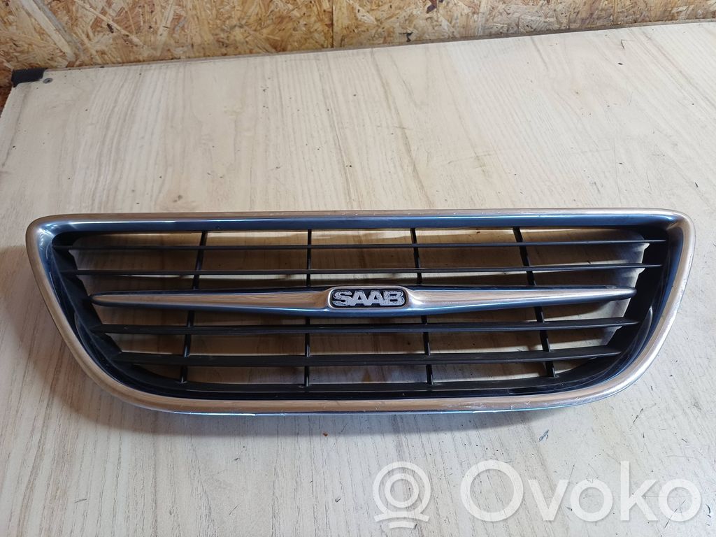Saab 9-3 Ver2 Etusäleikkö 