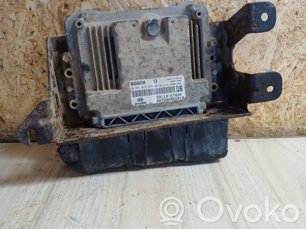 Komputer / Sterownik ECU silnika   0281013257,A0TG0A0EI01S,3911327440,1039S17836