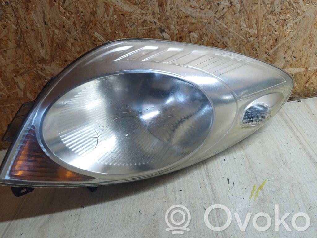 Nissan Note (E11) Headlight/headlamp 