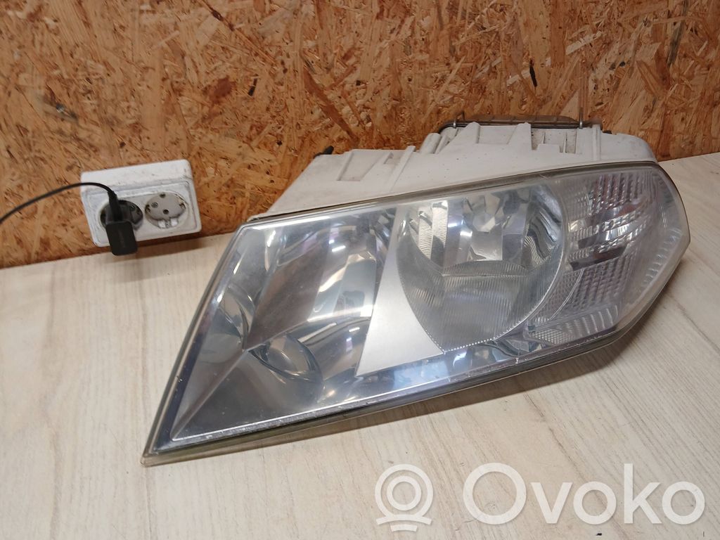 Skoda Octavia Mk2 (1Z) Headlight/headlamp 