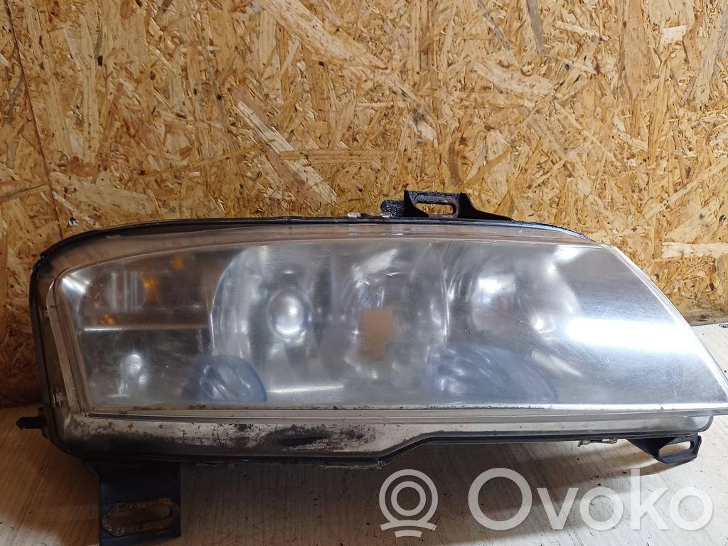 Fiat Stilo Lampa przednia 