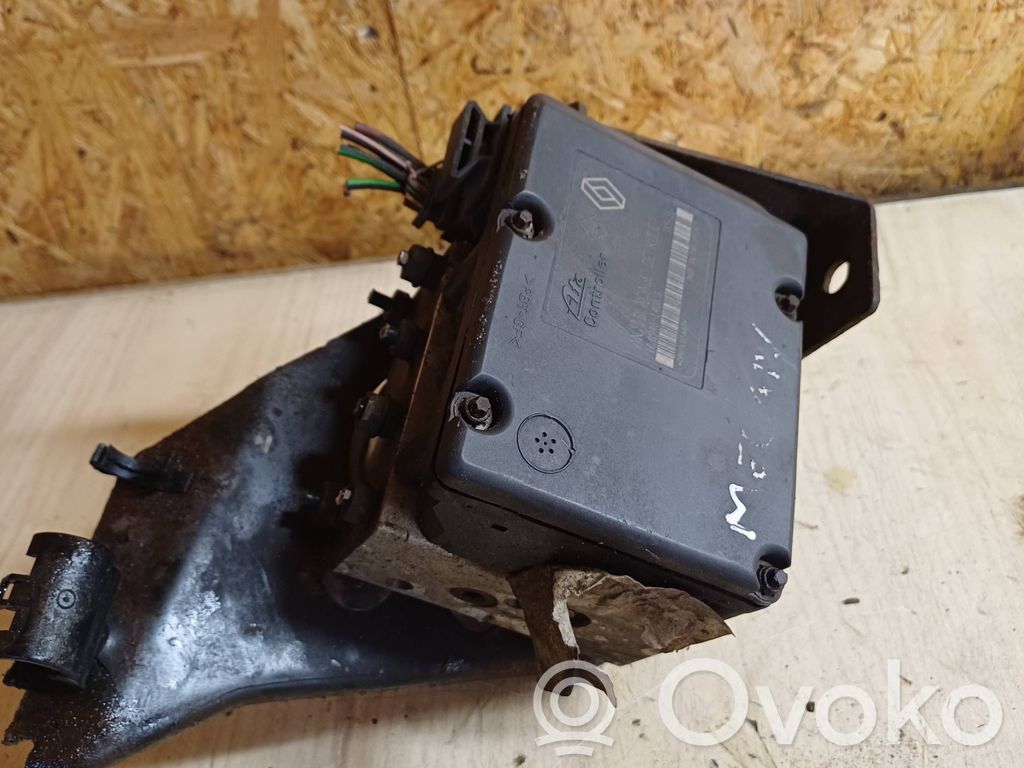 Renault Laguna I Bomba de ABS 