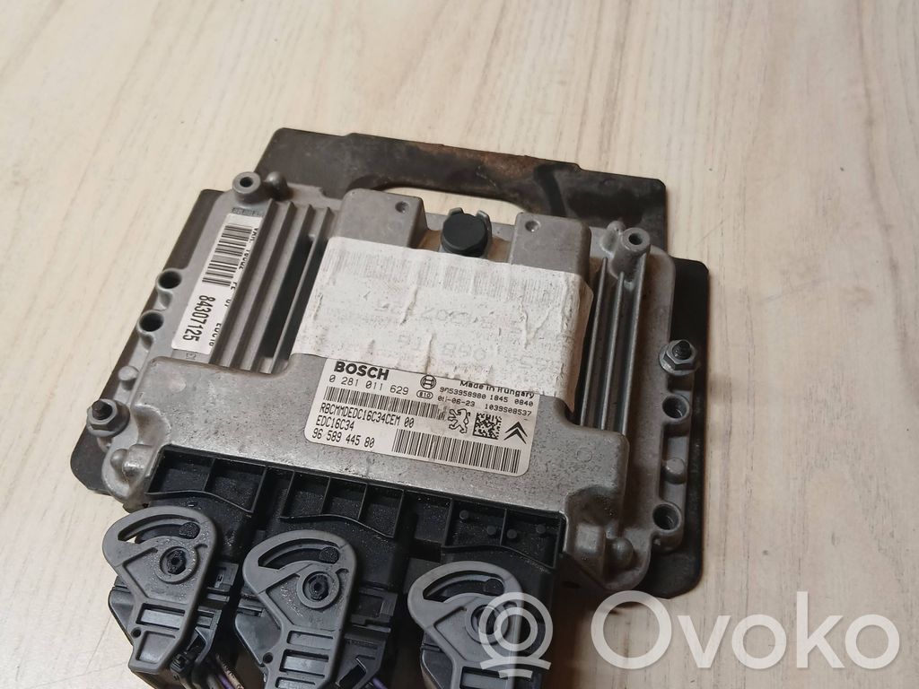 Peugeot 307 Engine control unit/module 