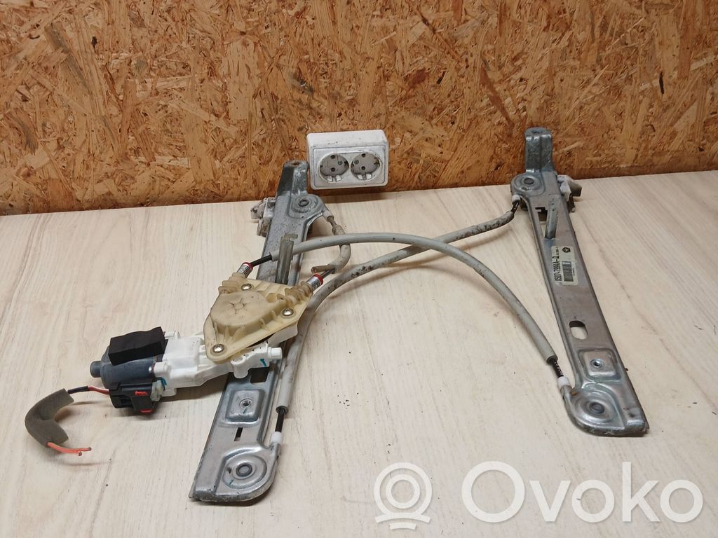 Elektryczny podnośnik szyby drzwi przednich   05074799AA,3020063,91424681