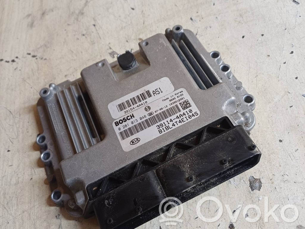 KIA Sorento Engine control unit/module 