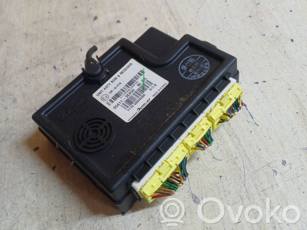 KIA Sorento Comfort/convenience module 