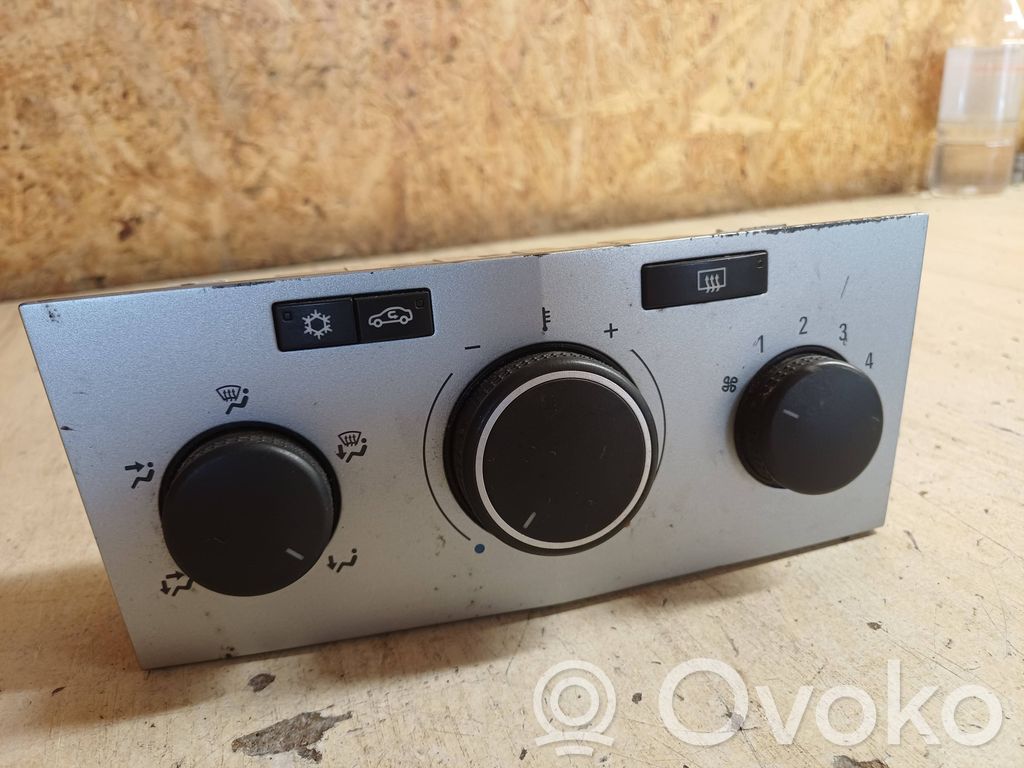 Light switch   08122004,13201299,901512480005