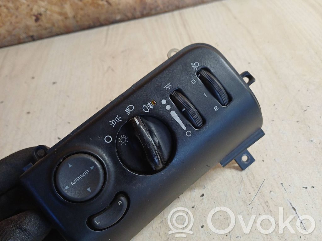 Chrysler Voyager Light switch 
