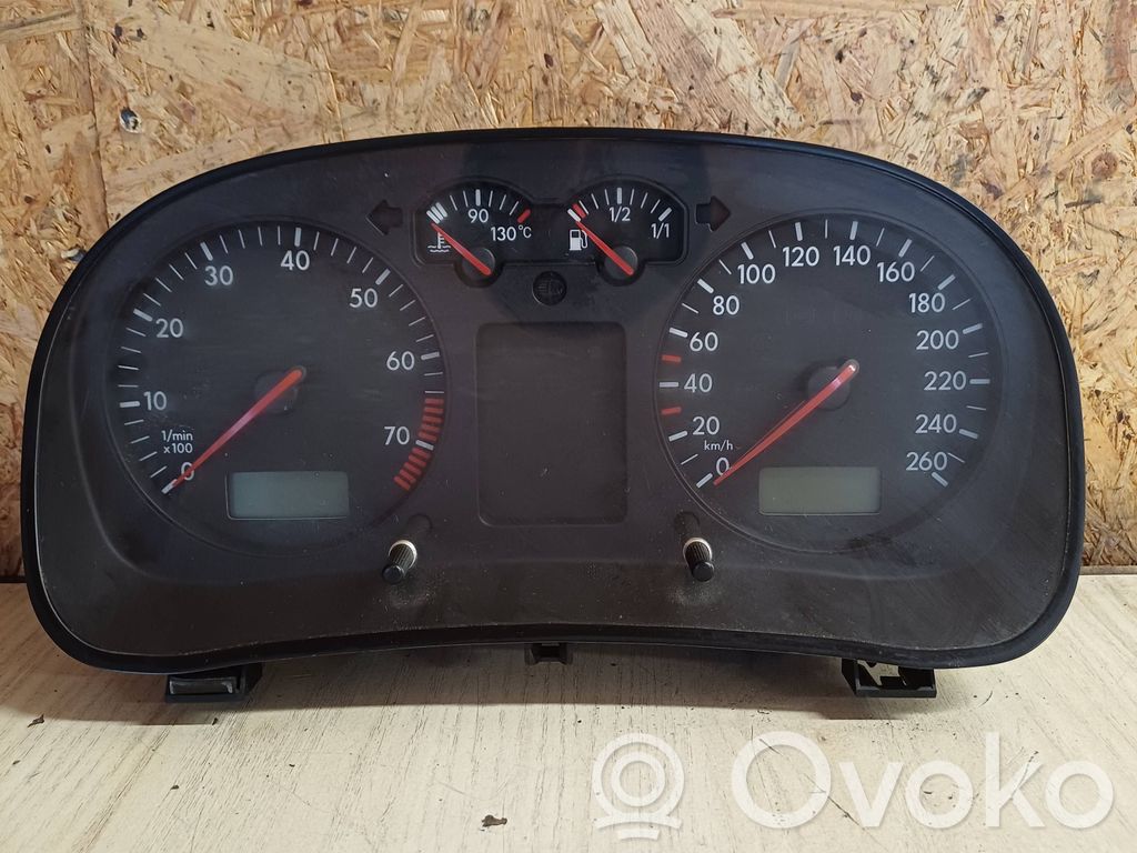 Volkswagen Golf IV Vitezometru (grup de instrumente) 