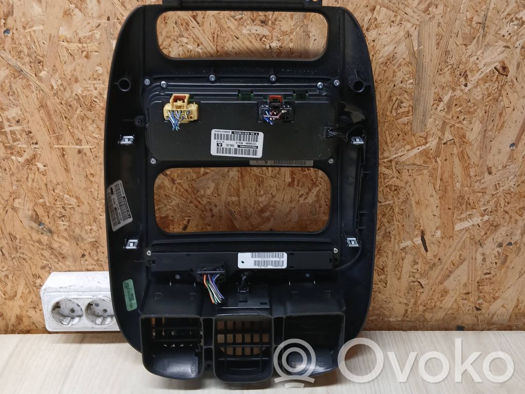 Chrysler Voyager Panel klimatyzacji 