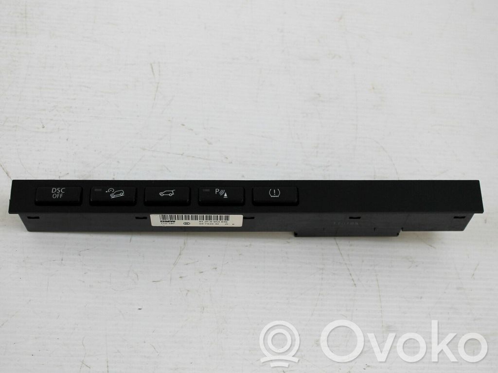 Other switches/knobs/shifts   6953939