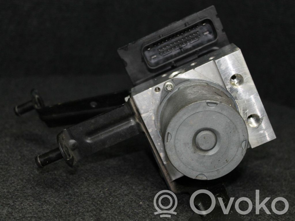 ABS Steuergerät   6775730