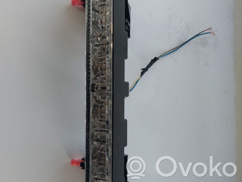 Toyota Auris E180 Third/center stoplight 