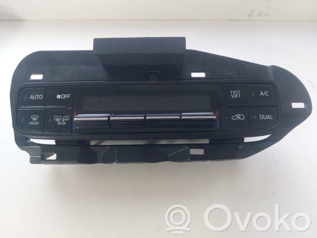 Toyota Auris E180 Climate control unit 