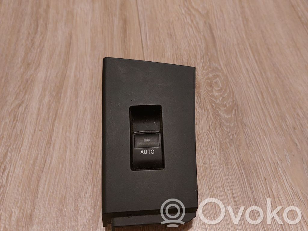 Toyota Auris E180 Electric window control switch 
