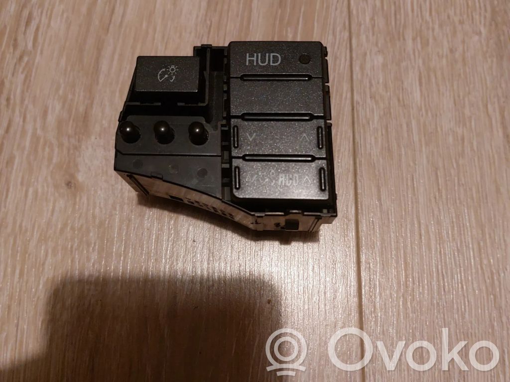 Toyota Prius (XW30) Panel lighting control switch 