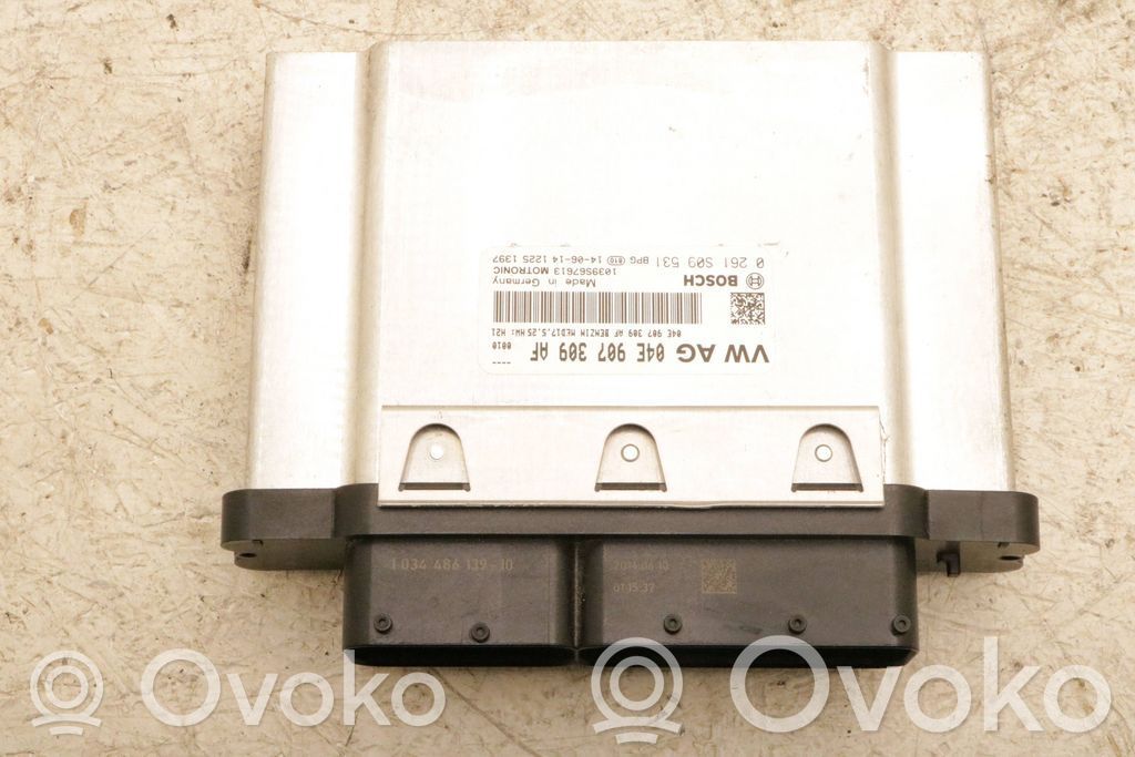 Volkswagen Golf VII Engine control unit/module 