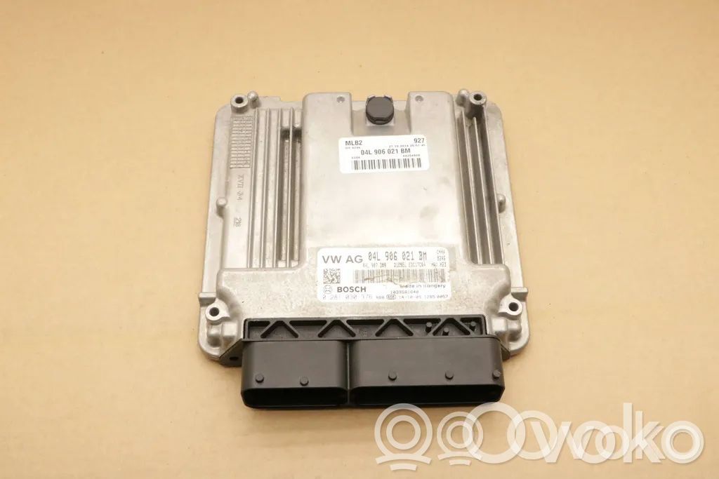 Audi A5 8T 8F Engine control unit/module 