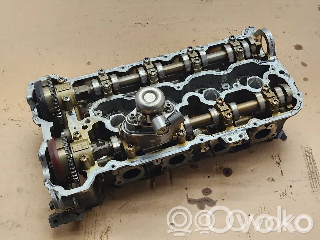 BMW 7 F01 F02 F03 F04 Engine head 