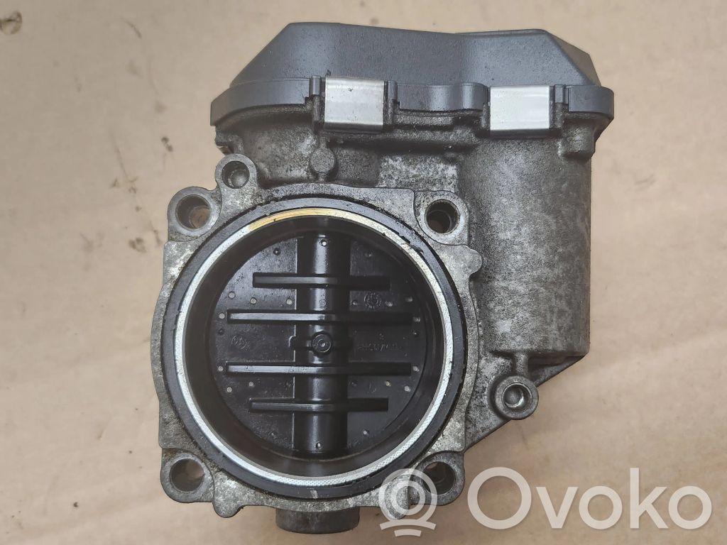 BMW 7 F01 F02 F03 F04 Droseļvārsts 