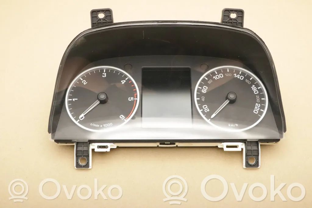 Licznik / Prędkościomierz   AH2210849EG
