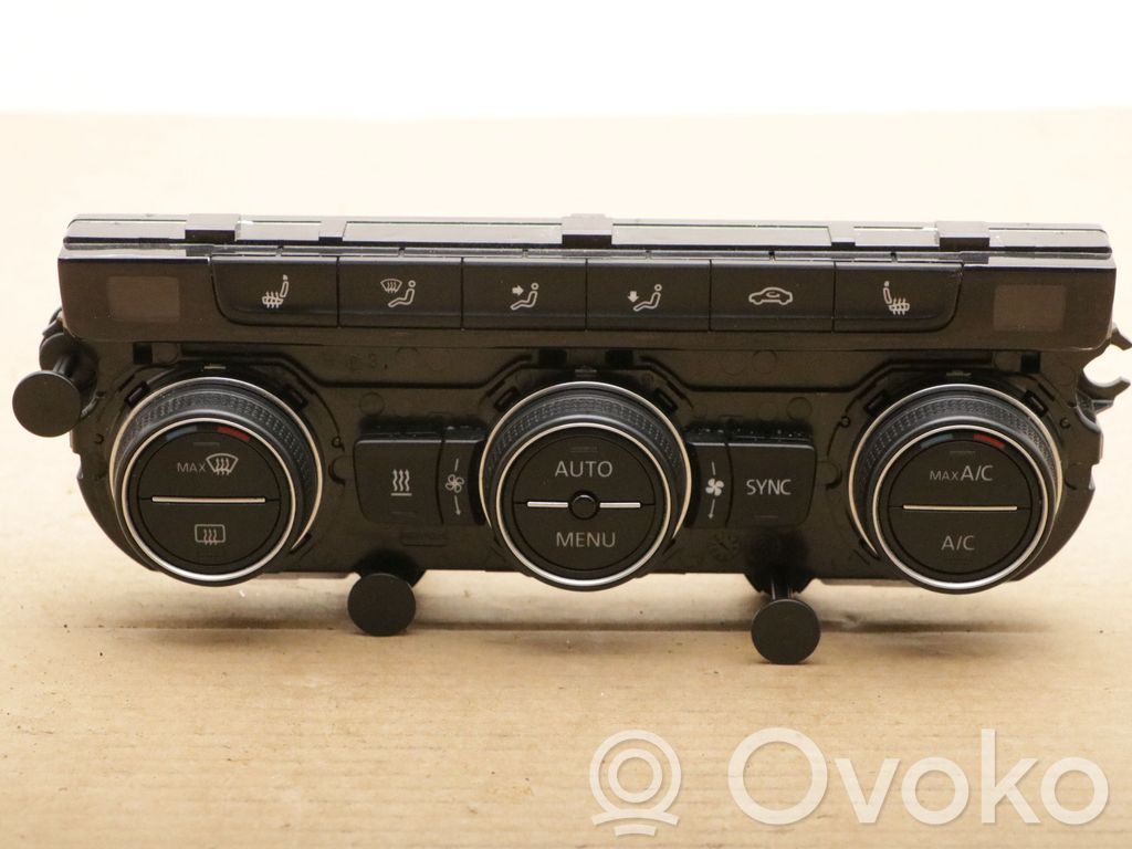 Volkswagen PASSAT B8 Panel klimatyzacji 
