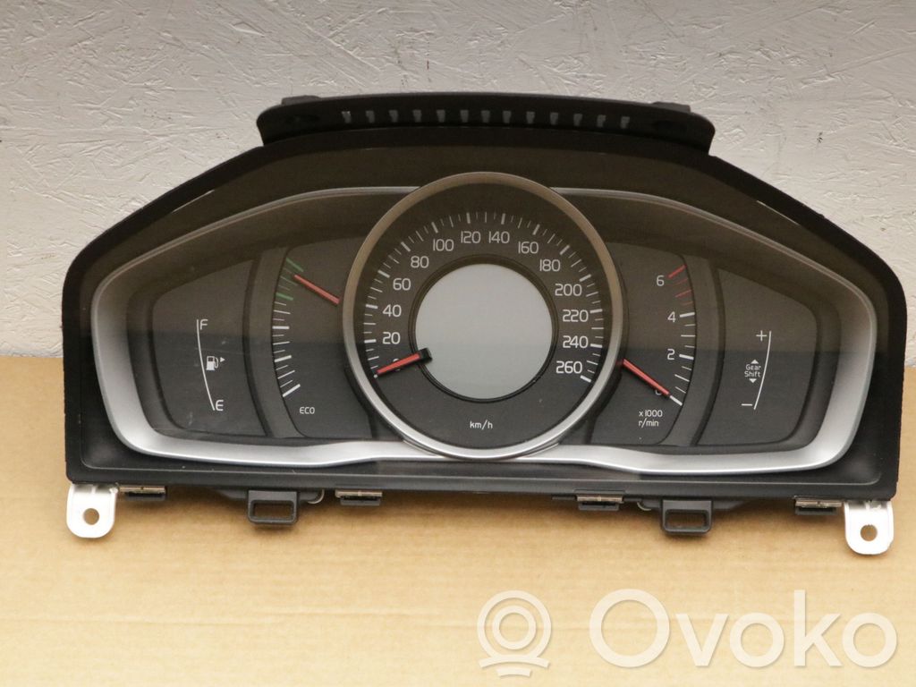 Volvo V70 Geschwindigkeitsmesser Cockpit 