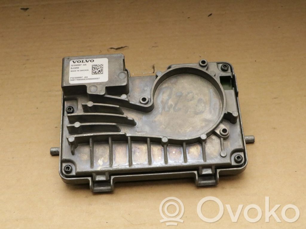 Volvo S90, V90 Windshield/windscreen camera 