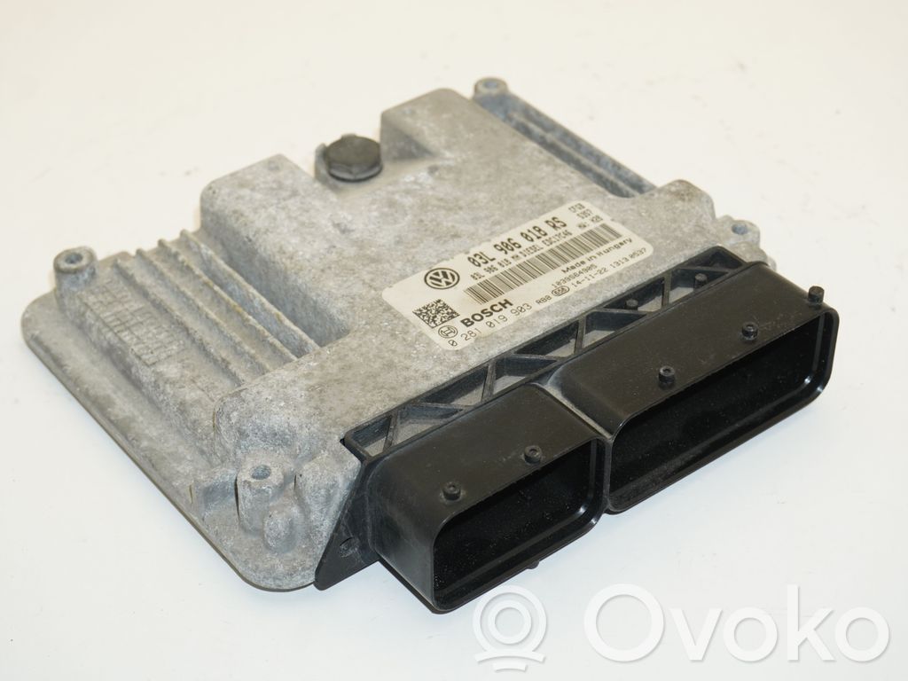 Skoda Superb B6 (3T) Engine control unit/module 